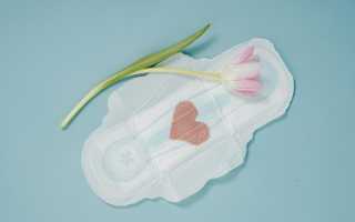 Почему идут розовые выделения вместо менструации